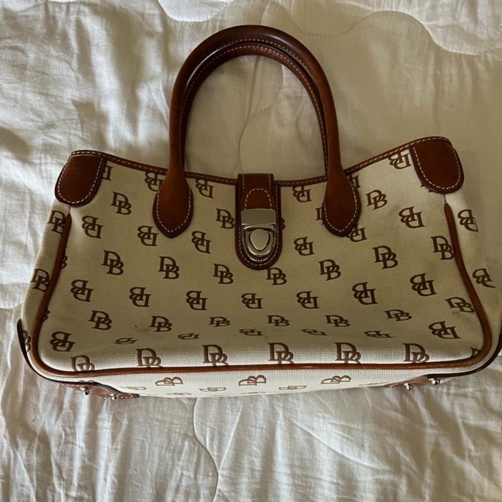 Dooney & Bourke authentic